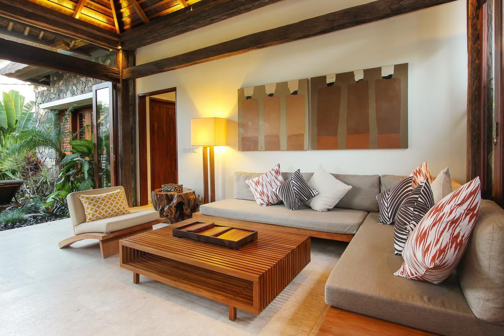 Villa Suar Drupadi Seminyak Rum bild